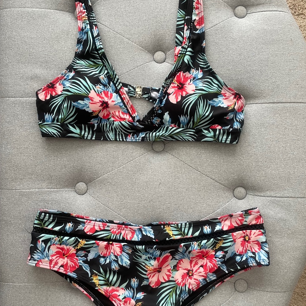 BIKINI SWIMSUIT 👙